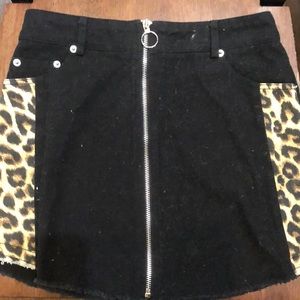 Leopard and black denim skirt